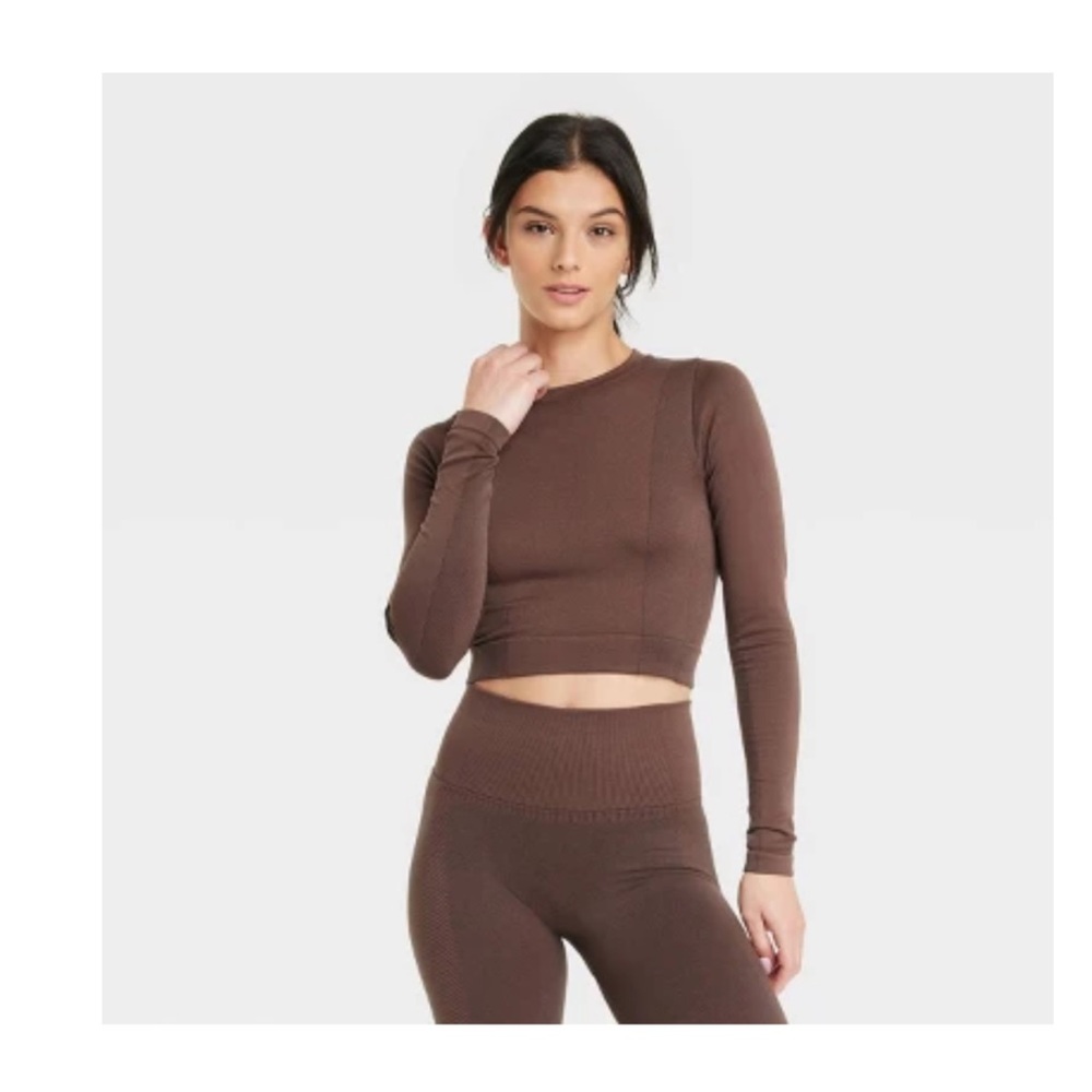 SET OF 2: cropped athletic tops